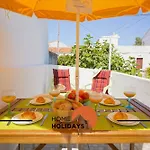 #242 Old Town - Casa De 2 By Holidays Apartment *